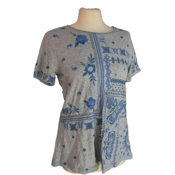Johnny Was Nico Patchwork Embroidered Floral Cotton Tee Gray Size M Butterfly - Picture 2 of 12